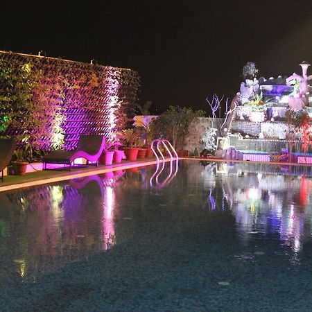 Xenious World Square Hotel ガーズィヤーバード エクステリア 写真
